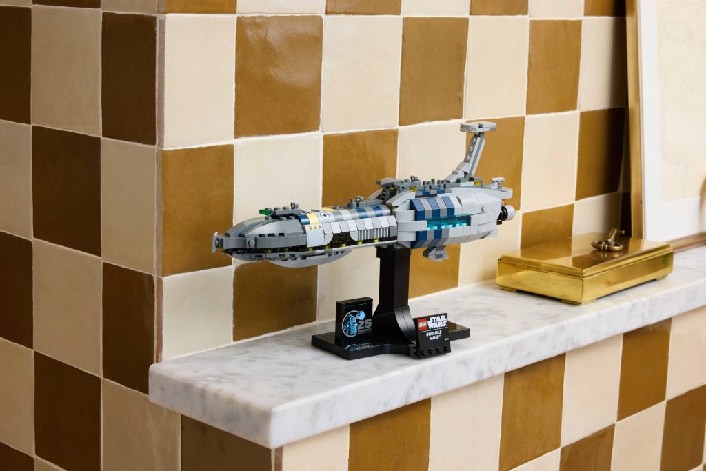 LEGO Star Wars ile iş birliğinin 25. yılını kutluyor! LEGO Star Wars ile iş birliğinin 25. yılını kutluyor!