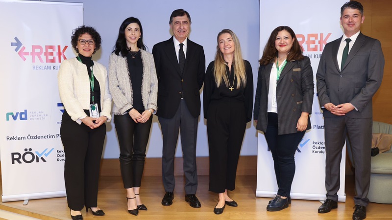 Reklam Kurulu ve Reklam Özdenetim Kurulu sektörün önemli paydaşlarıyla bir araya geldi: “Sektördeki birlik, reklam yatırımlarını artıracak” Reklam Kurulu ve Reklam Özdenetim Kurulu sektörün önemli paydaşlarıyla bir araya geldi: “Sektördeki birlik, reklam yatırımlarını artıracak”