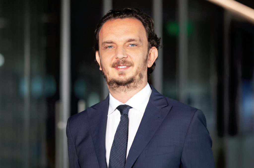 Sürdürülebilir başarının sırları... Zirveye demir atan markaların CEO'ları anlatıyor Sürdürülebilir başarının sırları... Zirveye demir atan markaların CEO'ları anlatıyor