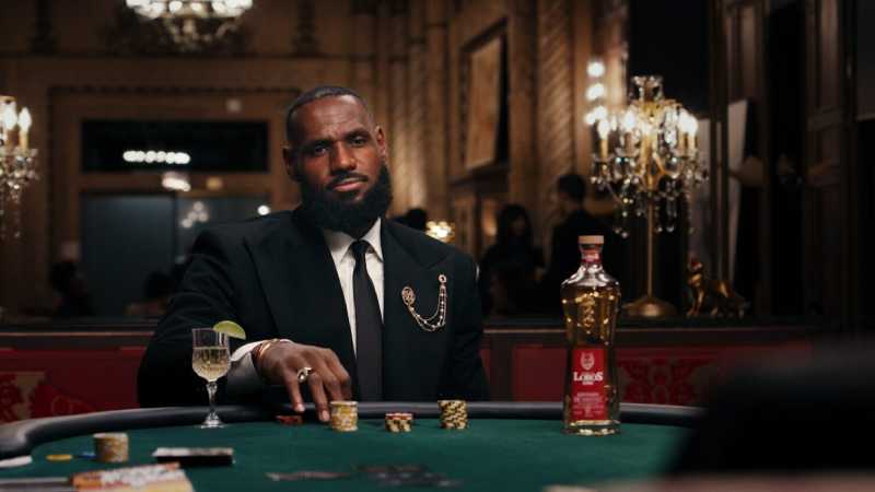 James Bond'un tahtına yeni aday: LeBron James James Bond'un tahtına yeni aday: LeBron James