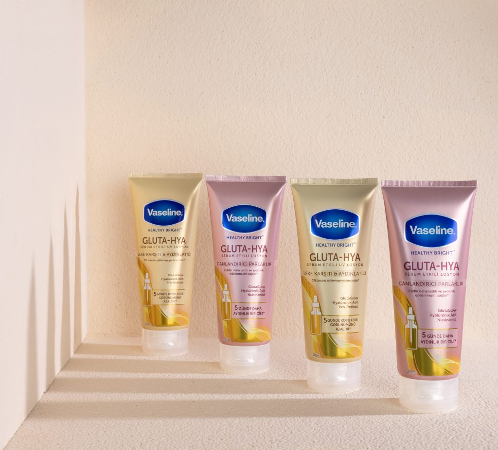 Yeni Vaseline Gluta-Hya ile Aydınlanma Zamanı Yeni Vaseline Gluta-Hya ile Aydınlanma Zamanı