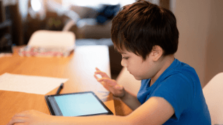 Dijital dünyada ebeveynlik: Ekran süresinde denge arayışı