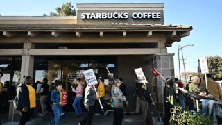 Starbucks'ta grev! 59 mağazası kapandı