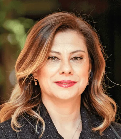 Özge Uzun: “2025 paylaşımcı, samimi ve özgün bir yıl olacak!” Özge Uzun: “2025 paylaşımcı, samimi ve özgün bir yıl olacak!”