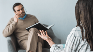 Neden terapide gerçekleri saklıyoruz?