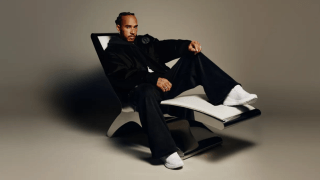 Lewis Hamilton Lululemon'un marka elçisi oldu