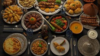 Halkın yüzde 96'sına göre kafe ve restoranlar "Ramazan fırsatçılığı" yapıyor!