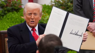 Trump'ın gümrük vergisi kararı Türkiye'yi nasıl etkileyecek?