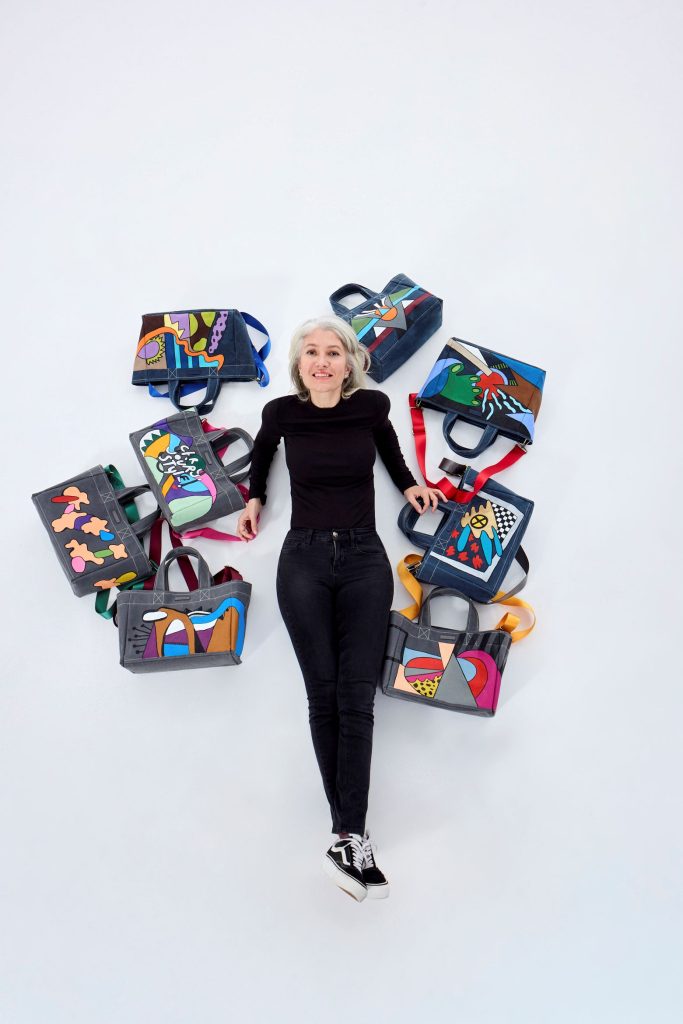 Tote Bag'ler sanat eserine dönüştü... Tote Bag'ler sanat eserine dönüştü...