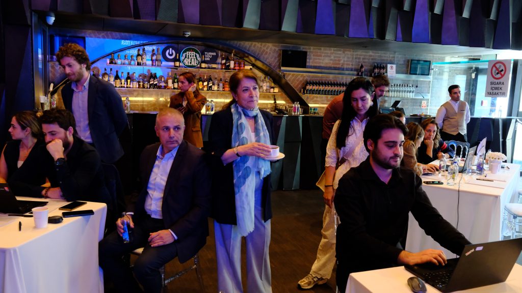 C Level Club üyeleri, Doğuş Teknoloji ile yapay zekanın dönüştürücü gücünü masaya yatırdı C Level Club üyeleri, Doğuş Teknoloji ile yapay zekanın dönüştürücü gücünü masaya yatırdı