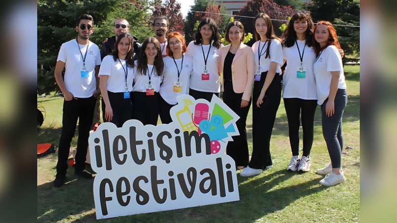 İletişim sektörü, Kocaeli'de öğrencilerle bir araya gelecek! İletişim sektörü, Kocaeli'de öğrencilerle bir araya gelecek!