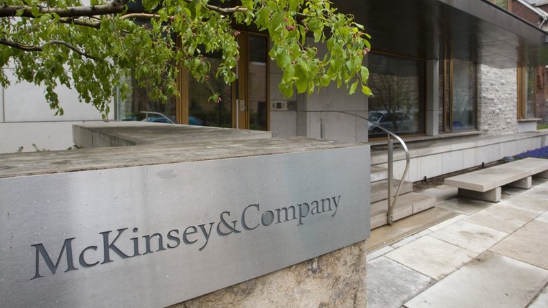 McKinsey’den sessiz dönüşüm: 5 bin kişi işten çıkarıldı McKinsey’den sessiz dönüşüm: 5 bin kişi işten çıkarıldı