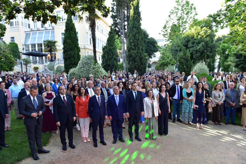 İtalya Cumhuriyet Bayramı İstanbul’da görkemli bir resepsiyonla kutlandı İtalya Cumhuriyet Bayramı İstanbul’da görkemli bir resepsiyonla kutlandı
