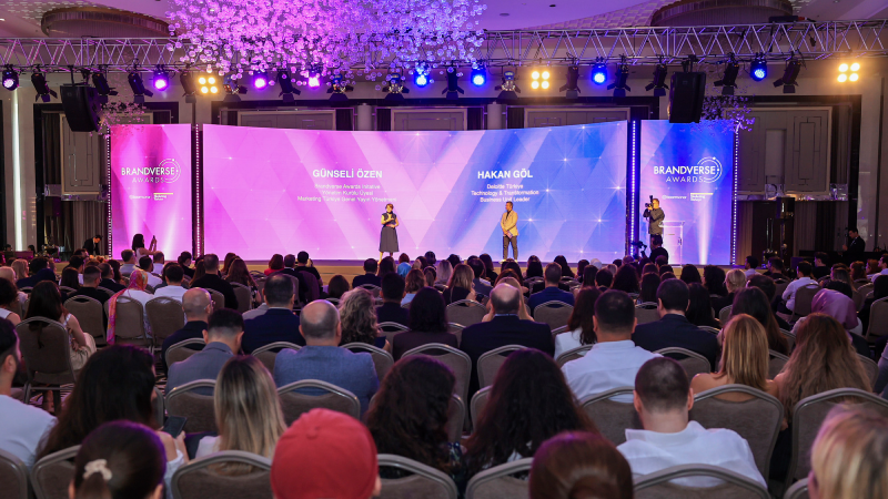 En iyiler Brandverse Awards'da Grand Prix'ye uzandı. İşte o kampanyalar... En iyiler Brandverse Awards'da Grand Prix'ye uzandı. İşte o kampanyalar...