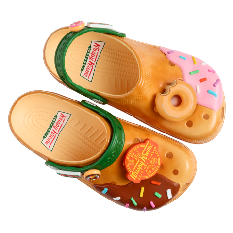 Krispy Kreme x Crocs'tan "lezzetli" iş birliği: Donut tadında adımlar Krispy Kreme x Crocs'tan "lezzetli" iş birliği: Donut tadında adımlar