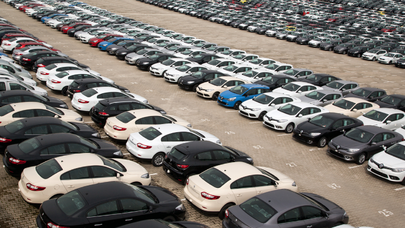 Otomobil ilanlarında dönüşüm: Genç, benzinli ve otomatik araçlar öne çıkıyor Otomobil ilanlarında dönüşüm: Genç, benzinli ve otomatik araçlar öne çıkıyor