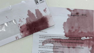 Şarap lekeli zarflar nasıl bir pazarlama aracına dönüştü?