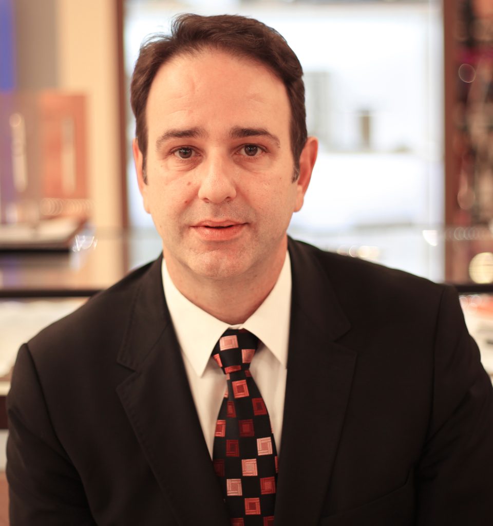 Çok markalı ve çok ülkeli yapılarda pazarlama: Segment mi, Cluster mı? Çok markalı ve çok ülkeli yapılarda pazarlama: Segment mi, Cluster mı?