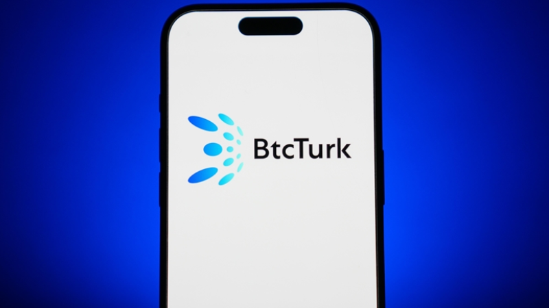 BtcTurk’ten şüpheli hareket alarmı: İşlemler geçici olarak durduruldu BtcTurk’ten şüpheli hareket alarmı: İşlemler geçici olarak durduruldu