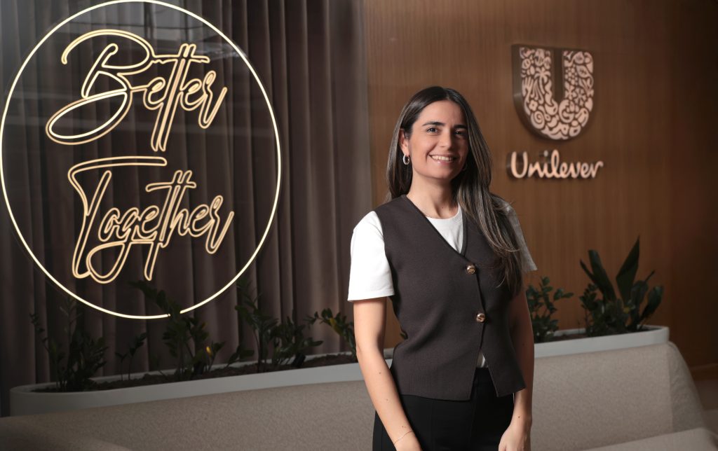 Sürpriz podyum gerçek ışıltı: Elidor Pembe Halı Sürpriz podyum gerçek ışıltı: Elidor Pembe Halı