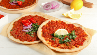 Fırından taze çıktı: Lahmacun Endeksi ile TÜFE yarışıyor... Fırından taze çıktı: Lahmacun Endeksi ile TÜFE yarışıyor...