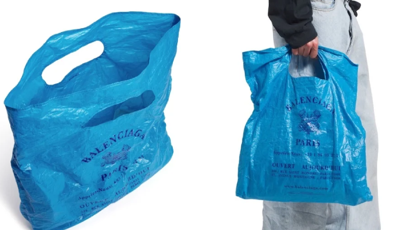 Şaka değil, gerçek: Balenciaga’nın 995 dolarlık "poşet" çantası sosyal medyanın dilinde Şaka değil, gerçek: Balenciaga’nın 995 dolarlık "poşet" çantası sosyal medyanın dilinde