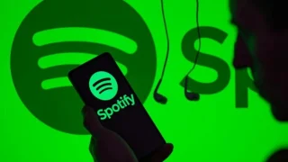 Spotify’dan liste tartışmalarına ilişkin net mesaj: "Ekibimizi hedef alan haberler doğru değil" Spotify’dan liste tartışmalarına ilişkin net mesaj: "Ekibimizi hedef alan haberler doğru değil"