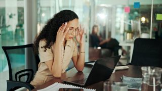 Dijital dünyada stres artıyor: Her 10 yetişkinden 7’si internetteyken stres yaşıyor Dijital dünyada stres artıyor: Her 10 yetişkinden 7’si internetteyken stres yaşıyor