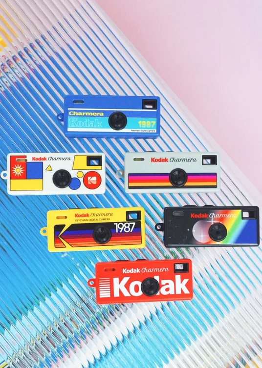 Kodak’tan koleksiyon kültürüyle nostaljiyi buluşturan yeni sürpriz: “Charmera” Kodak’tan koleksiyon kültürüyle nostaljiyi buluşturan yeni sürpriz: “Charmera”