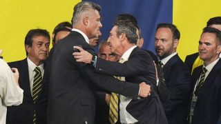 Fenerbahçe'de 7 yılın ardından bayrak devri: Saran, Koç’tan görevi devraldı Fenerbahçe'de 7 yılın ardından bayrak devri: Saran, Koç’tan görevi devraldı