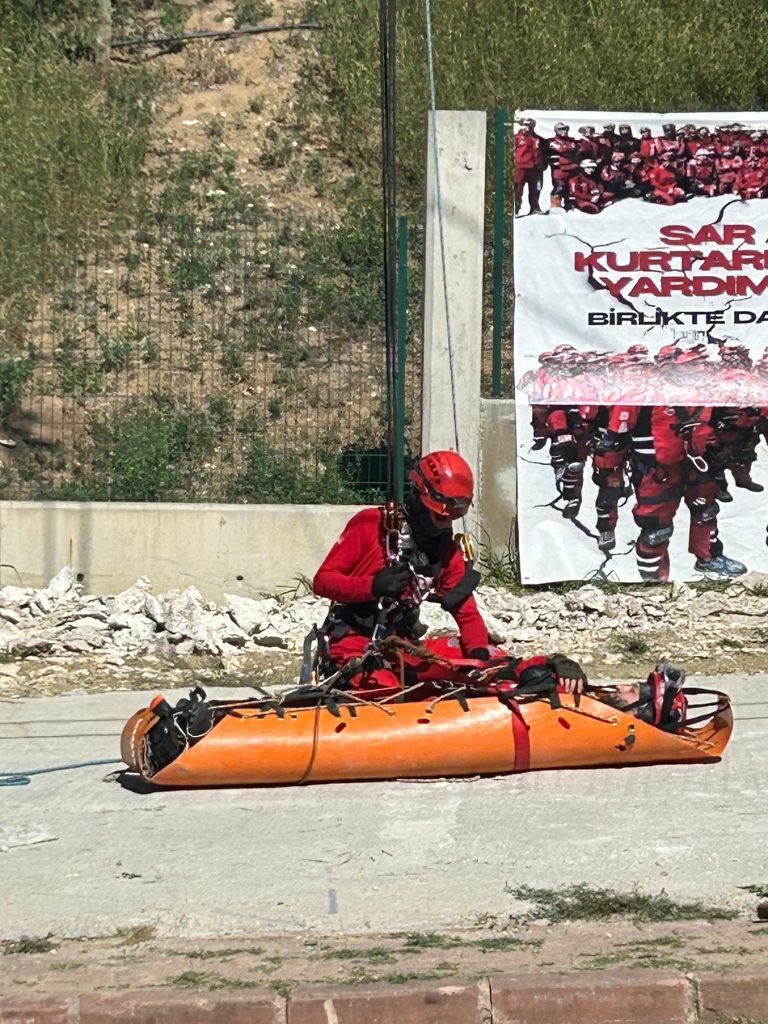 C Level Club, SAR ile birlikte inisiyatif alıyor çünkü başka yurt yok! C Level Club, SAR ile birlikte inisiyatif alıyor çünkü başka yurt yok!