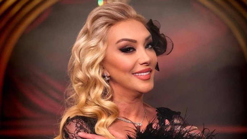 Arabesk ve fantezi müziğin sevilen sesi Güllü hayatını kaybetti Arabesk ve fantezi müziğin sevilen sesi Güllü hayatını kaybetti