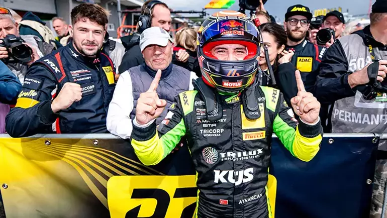 Ayhancan Güven, DTM’de tarih yazdı! Ayhancan Güven, DTM’de tarih yazdı!