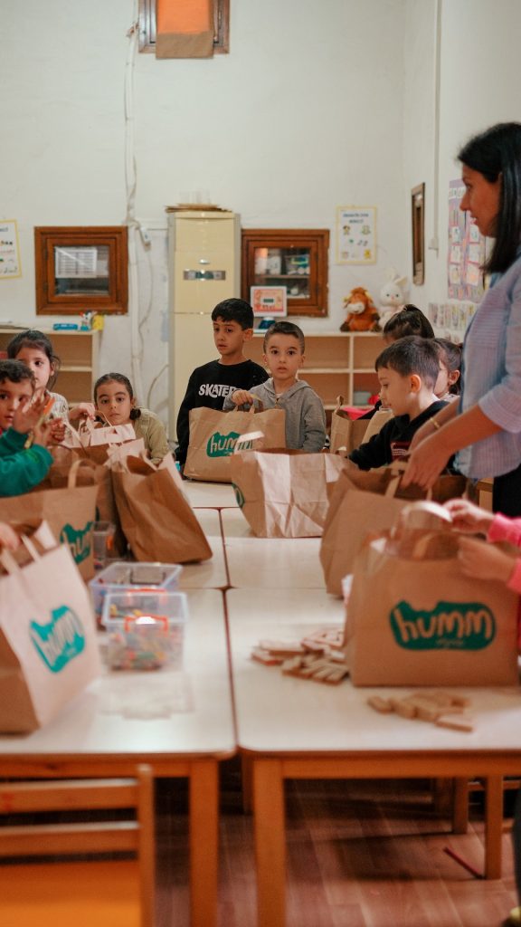 “Sağlıklı beslenme her çocuğun hakkı” diyen Humm Organic ve AÇEV, güçlerini birleştirdi “Sağlıklı beslenme her çocuğun hakkı” diyen Humm Organic ve AÇEV, güçlerini birleştirdi