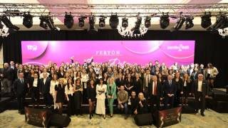 17. İnsana Değer Ödülleri sahiplerini buldu! Büyük ödül Pluxee ve Folkart'ın...