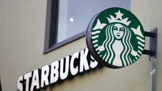 Starbucks’ta “Kırmızı Kupa Günü” grevi: 65 mağaza iş bıraktı