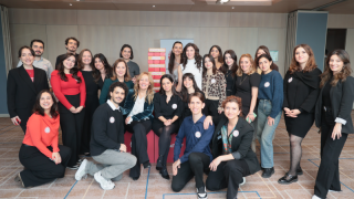 Gençler kaygı, yalnızlık ve “gençliğini yaşayamama” gerçeği ile karşı karşıya