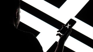 AB’den X’e yıl bitmeden ceza sinyali