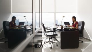 Çalışan yalnızlığı derinleşiyor!