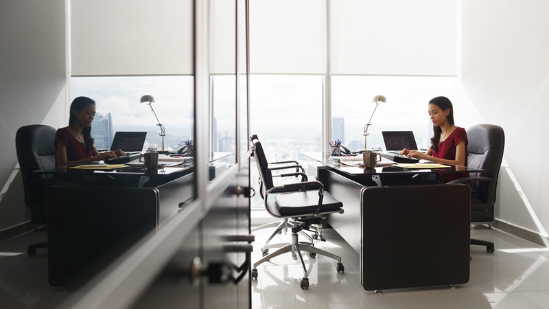 Çalışan yalnızlığı derinleşiyor!