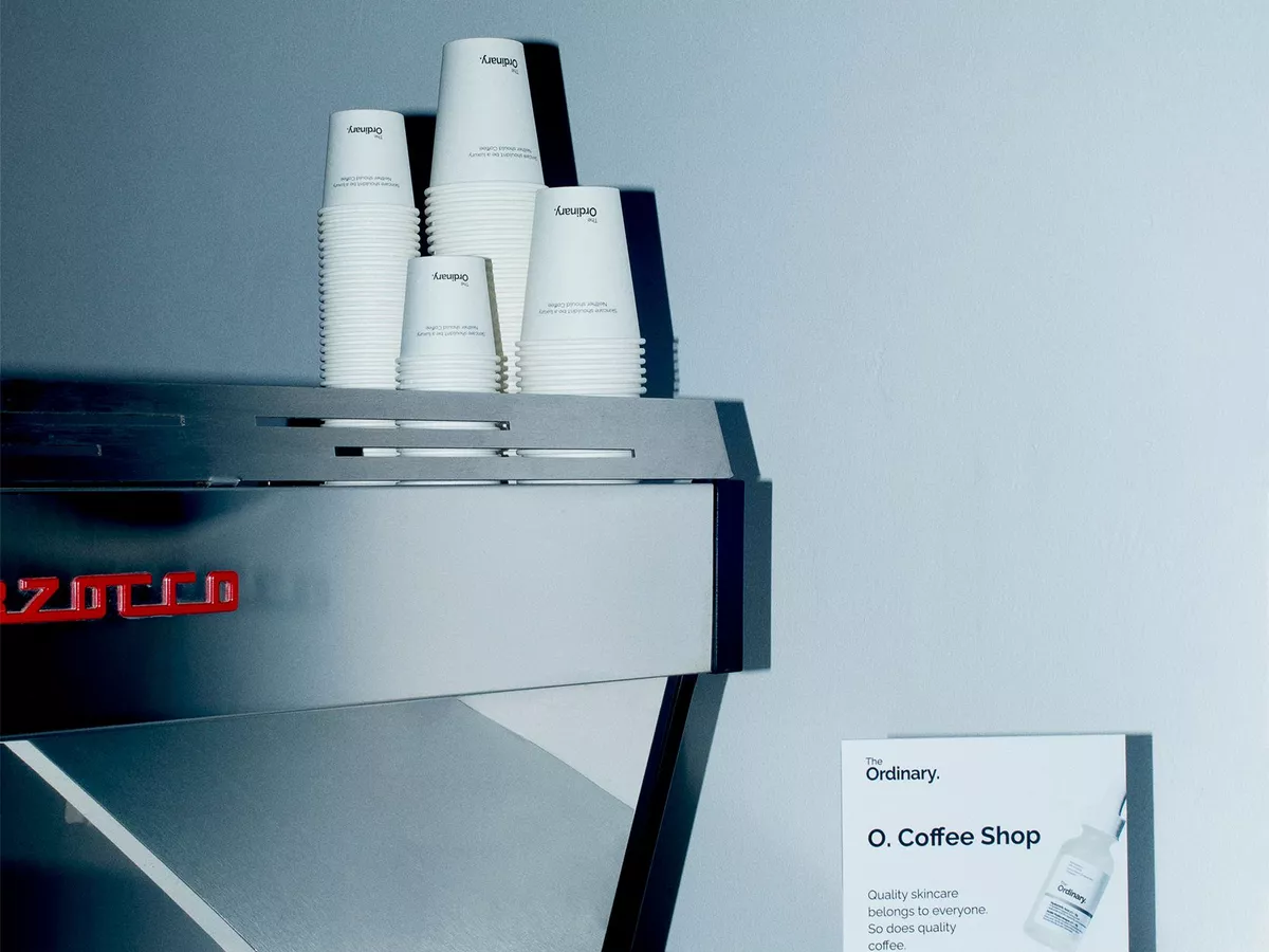 Daha önce yumurta satan cilt bakım markası The Ordinary, şimdi de “ucuz kahve” satışına başladı…