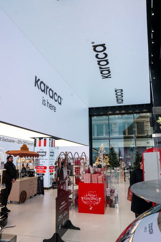 Karaca İngiltere’de küresel markalara meydan okuyor!