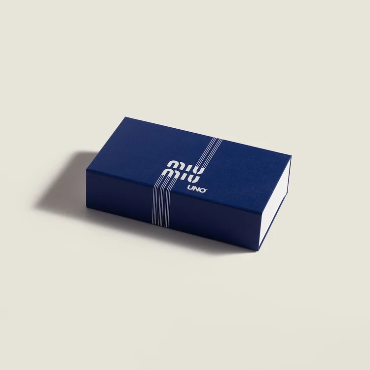 Miu Miu'dan 25 bin liralık UNO destesi! Miu Miu'dan 25 bin liralık UNO destesi!