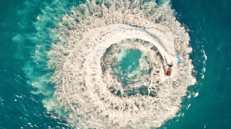 "Hep tatil mutluluğu" "Hep tatil mutluluğu"