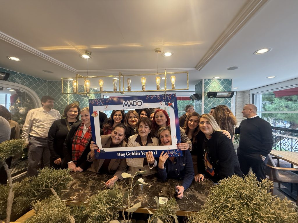 Marketing Türkiye C Level Club üyeleri, yeni yıla gelenekselleşen Mado kahvaltısıyla "Merhaba" dedi Marketing Türkiye C Level Club üyeleri, yeni yıla gelenekselleşen Mado kahvaltısıyla "Merhaba" dedi
