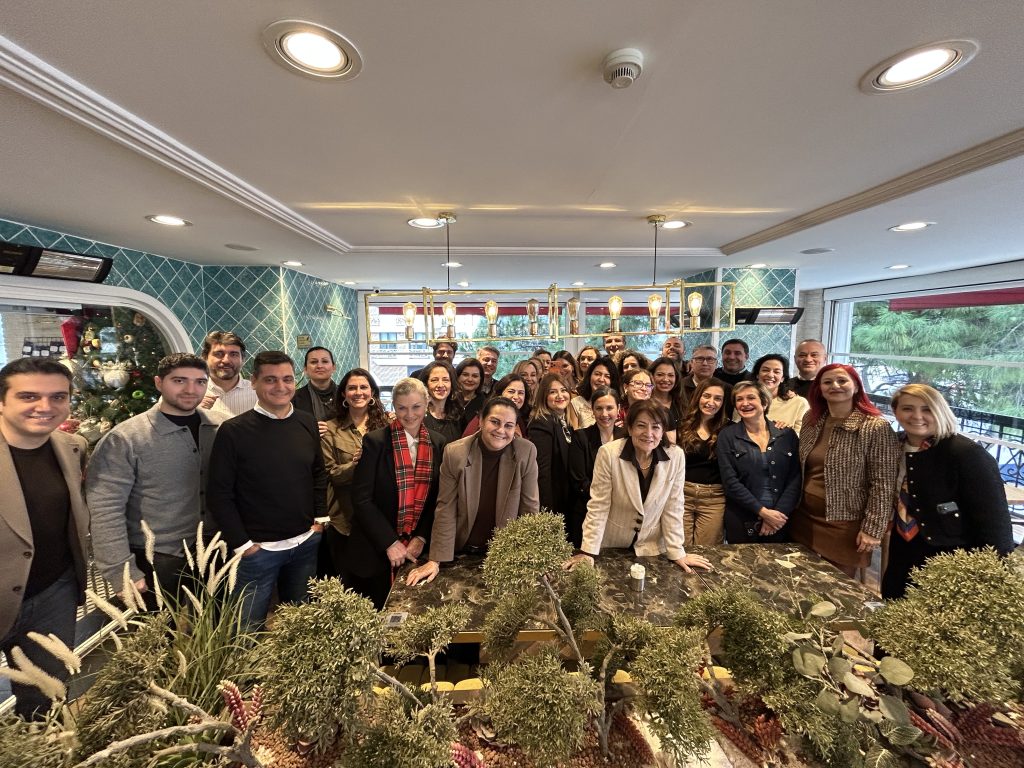 Marketing Türkiye C Level Club üyeleri, yeni yıla gelenekselleşen Mado kahvaltısıyla "Merhaba" dedi Marketing Türkiye C Level Club üyeleri, yeni yıla gelenekselleşen Mado kahvaltısıyla "Merhaba" dedi