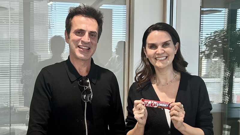 KitKat’ın yeni yüzü Teoman: “Bu kez bırakmıyor, sadece mola veriyor!”