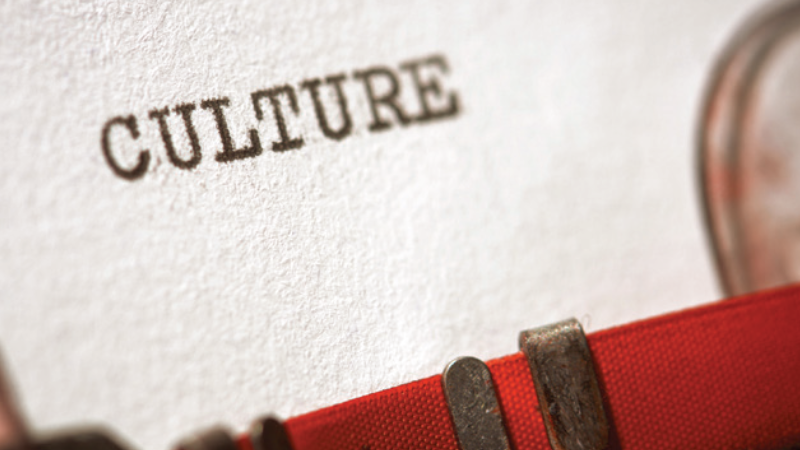 Öğrenen kurumdan dönüşen kuruma: Hafıza, arşiv ve kültürel sürdürülebilirlik Öğrenen kurumdan dönüşen kuruma: Hafıza, arşiv ve kültürel sürdürülebilirlik