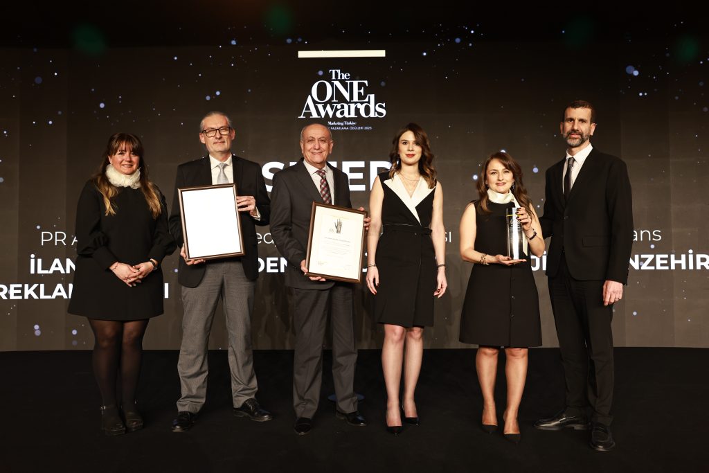 "Yılın İtibarlıları" ödüllerine kavuştu