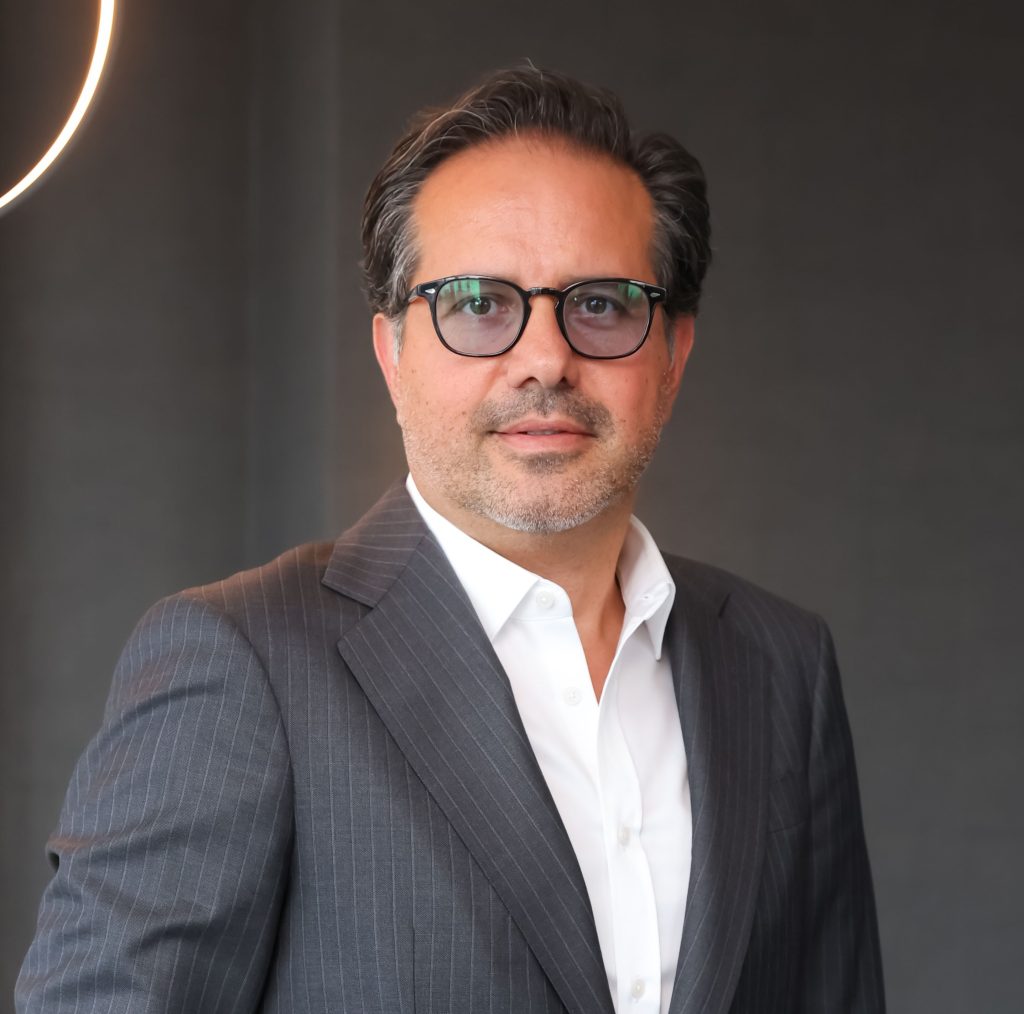 Penti CEO'su Mert Karaibrahimoğlu'nun ilk kitabı: "Halden Anlayan Lider"